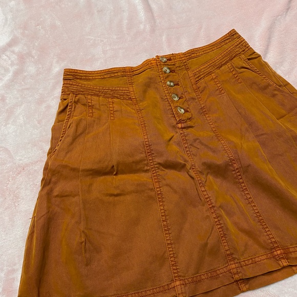 CLOSING SALE! 
Anthropologie Button Down Pleaded Burnt Orange Skirt Size US 8 - Picture 7 of 7